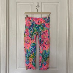 Lilly Pulitzer Luxletic cropped pants